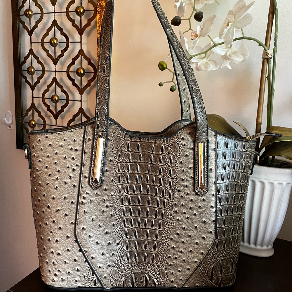 Beauty and the Tote